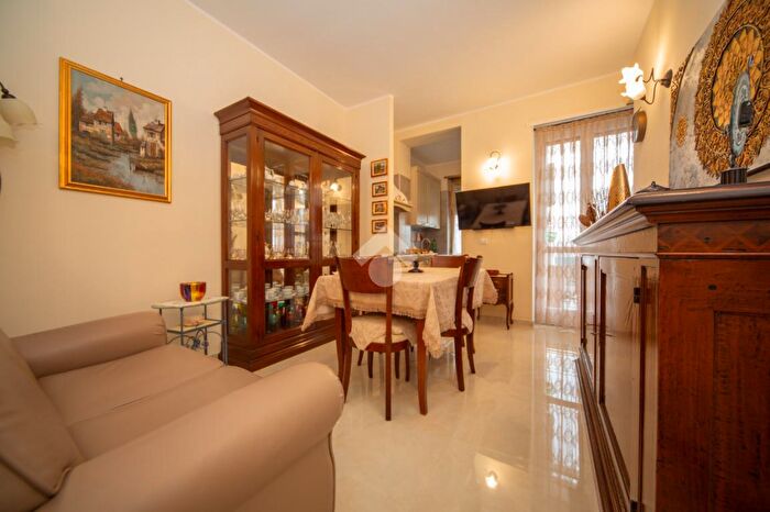 Appartamento bilocale in vendita in Via Giosuè Borsi, Torino