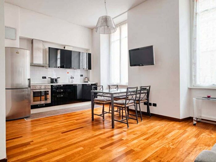 Appartamento bilocale in affitto in Via Porta, Centro Storico, Como