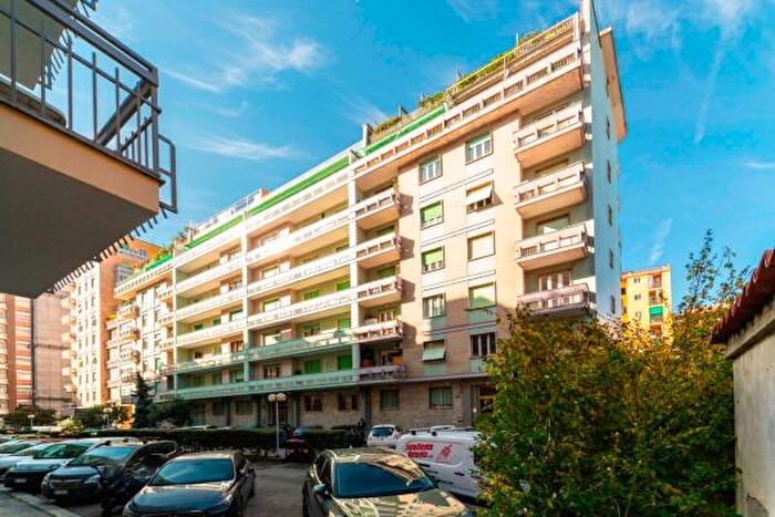 Appartamento trilocale in vendita in Via Boston, Torino