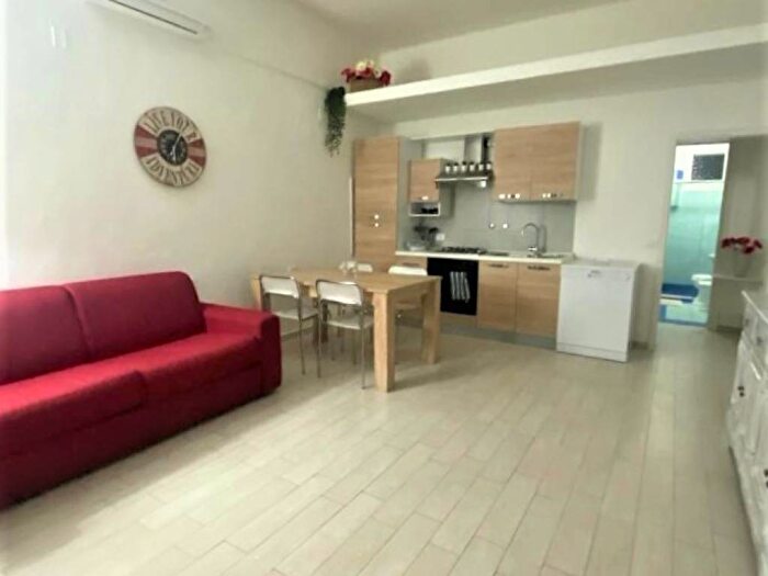 Appartamento bilocale in affitto in Via Giosuè Carducci, Pietrasanta