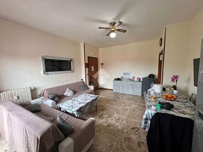 Appartamento trilocale in vendita in Via Giacomo Leopardi, Vaprio DAdda