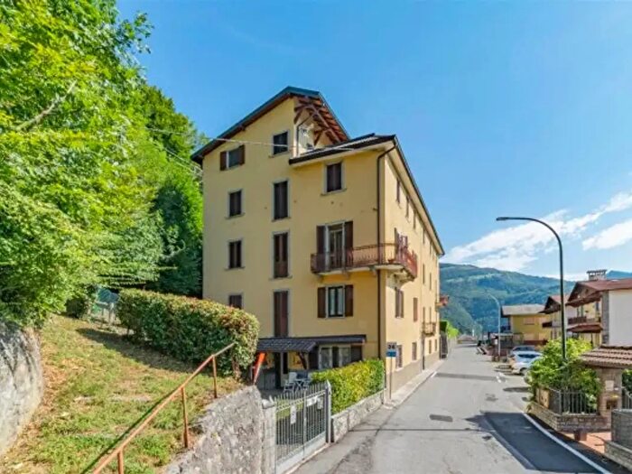 Appartamento bilocale in vendita in Via Giacomo Quarenghi, Rota D'Imagna