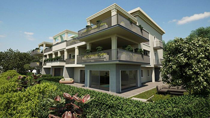 Appartamento con 5 locali in vendita in Via Pastrengo, Corciano