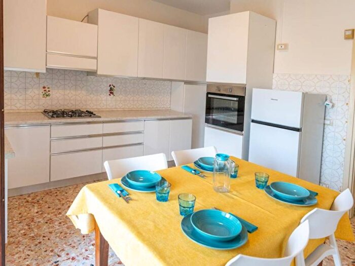 Appartamento trilocale in affitto in Via Rio Brasa, Rivoltella, Desenzano del Garda