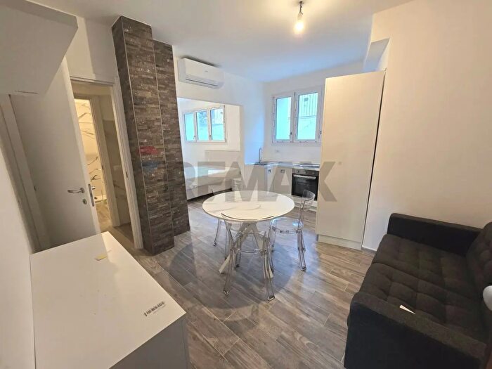 Appartamento bilocale in affitto in Via Civitali, Milano