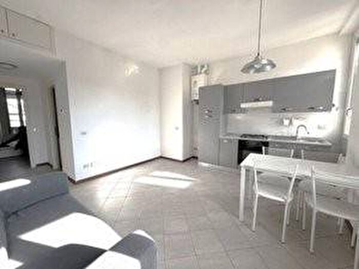 Appartamento bilocale in affitto in Viale Gian Galeazzo, Ticinese, Milano