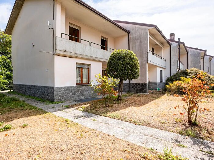 Casa quadrilocale in vendita in Via Gianni Rodari, Varese