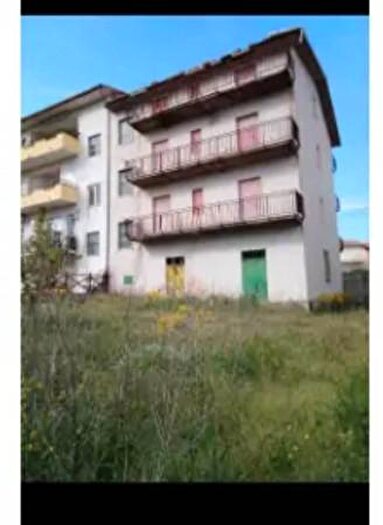 Casa con 5 locali in vendita in Via Trieste, Cerenzia