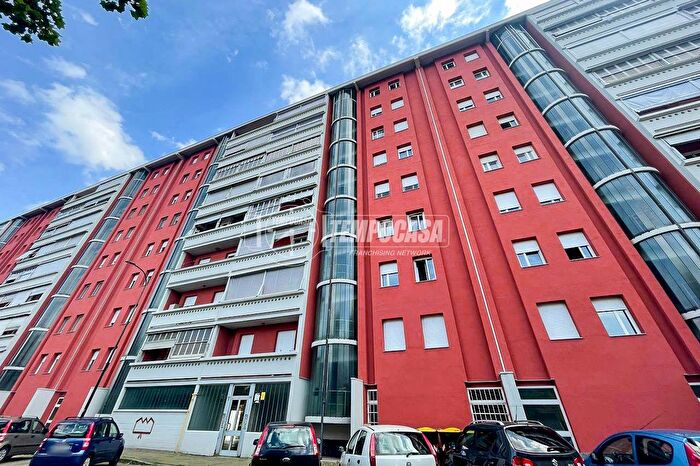 Appartamento con 5 locali in vendita in Via Antonio E Vittorio Scialoja, Torino