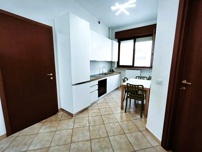 Appartamento monolocale in affitto in Via Roberto Bellarmino, Milano