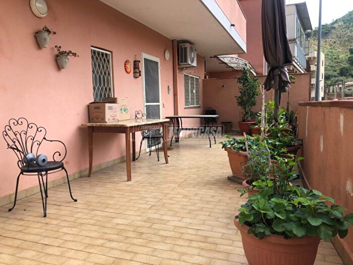 Appartamento trilocale in vendita in Messina