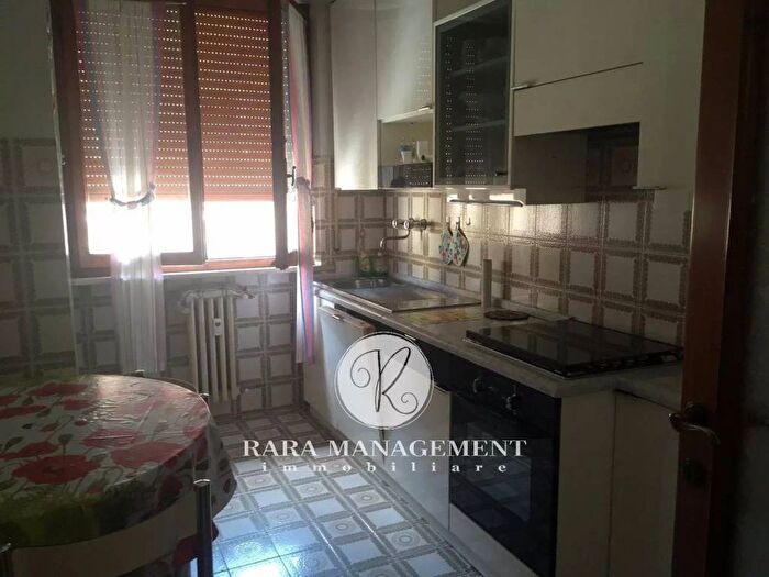 Appartamento con 5 locali in affitto in Via Piave, Adriatico, Ancona