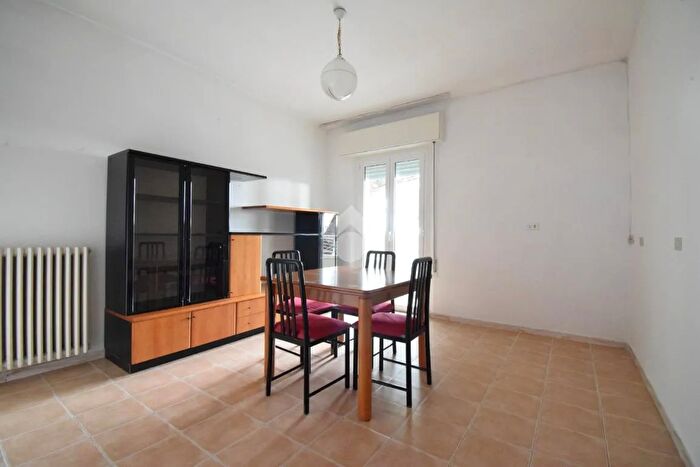 Appartamento trilocale in vendita in Viale Marsala, Riccione