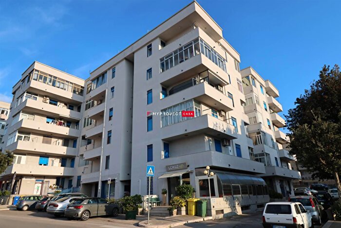 Appartamento trilocale in affitto in II Traversa di Via dello Stadio, Martina Franca