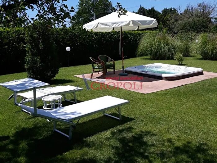 Casa con 5 locali in vendita in Via Monte Moscano, Trevignano Romano