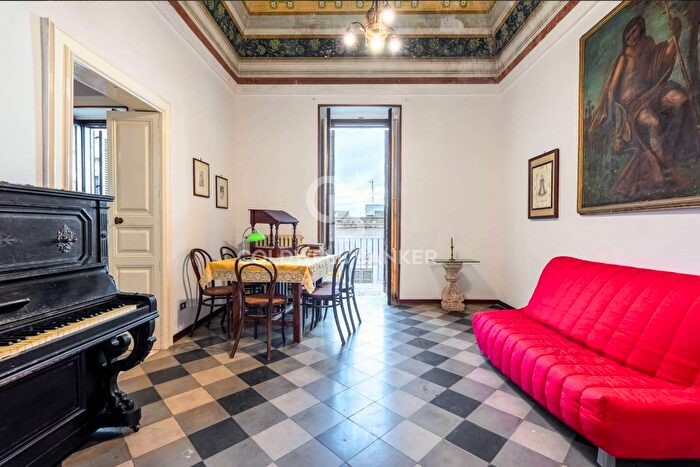 Casa con 8 locali in vendita in Via Roma, Matino