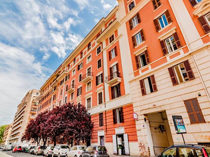 Appartamento trilocale in affitto in Via Giuseppe Palumbo, Mazzini Delle Vittorie, Roma