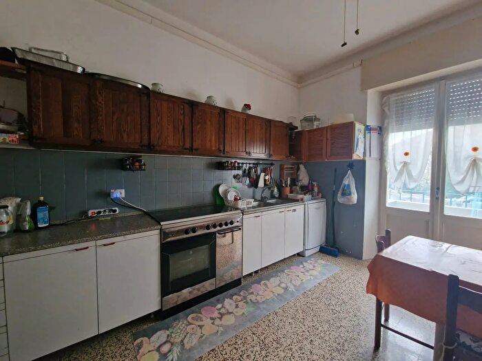 Appartamento con 5 locali in vendita in Viale dei Giardini, Amelia