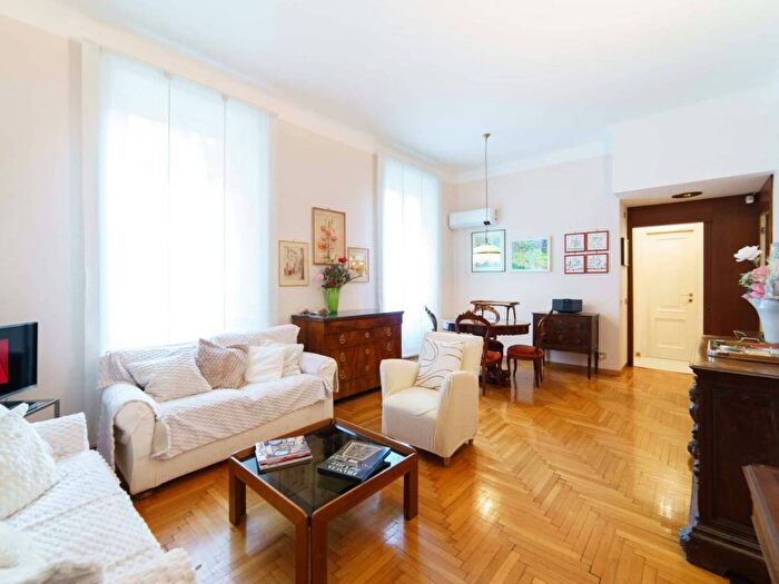 Appartamento trilocale in affitto in Viale Romagna, Città Studi, Milano