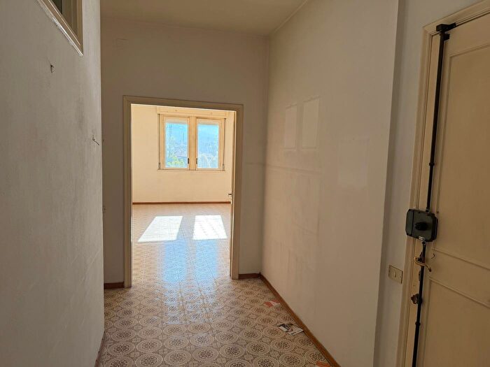 Appartamento quadrilocale in vendita in Appartamento Via Guglielmi, Terni