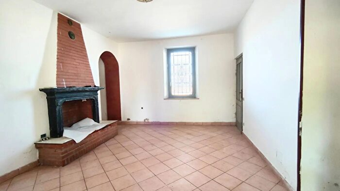 Casa con 5 locali in vendita in Via Caorsana Polignano, San Pietro In Cerro