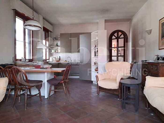 Casa con 5 locali in vendita in Via Ciro Menotti, Foligno