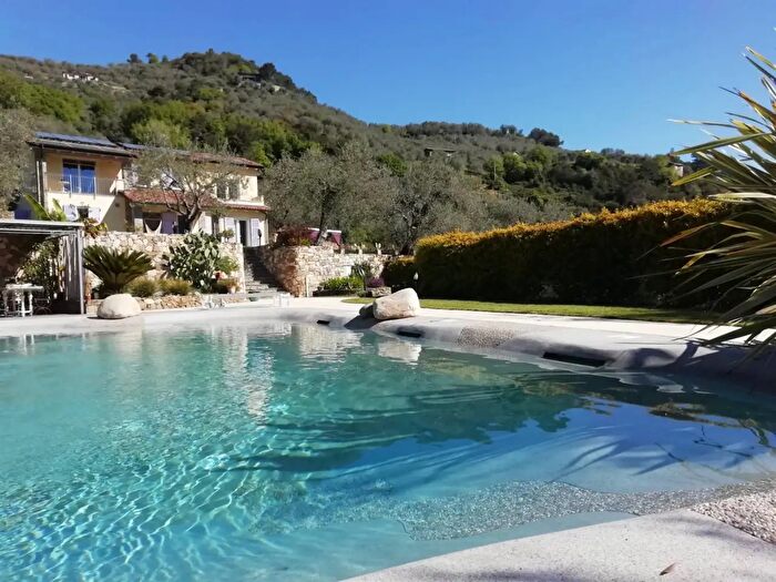 Casa con 10 locali in vendita in Barbaira, Dolceacqua