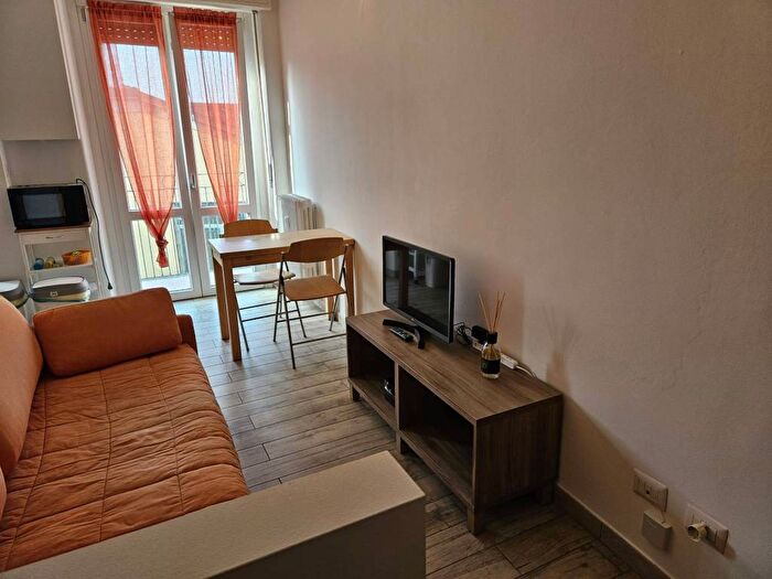 Appartamento monolocale in affitto in Via della Torre, Turro, Milano