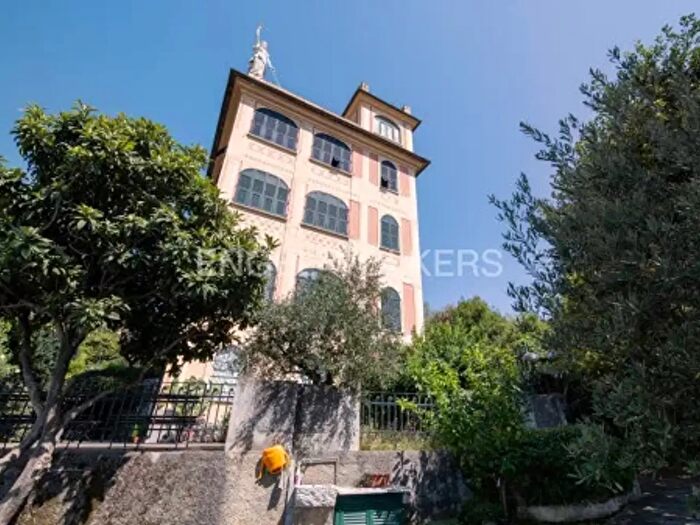 Appartamento trilocale in vendita in Via La Loggia, Lavagna