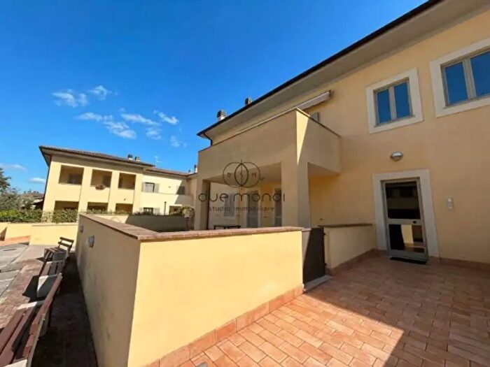 Appartamento trilocale in vendita in Via Franco Santocchia, Foligno
