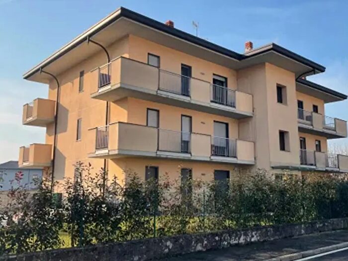 Appartamento trilocale in vendita in Cantu