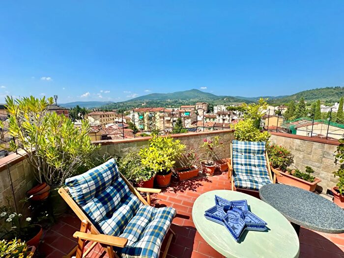 Appartamento quadrilocale in vendita in Via delle Gore, Firenze