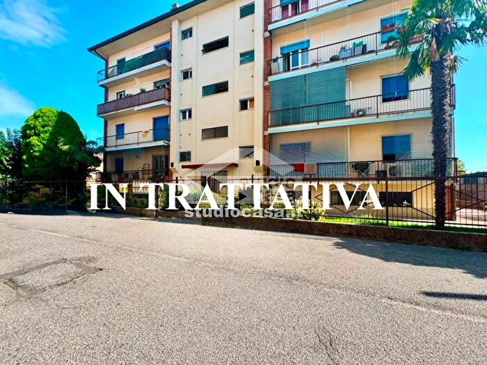 Appartamento trilocale in vendita in Via IV Novembre, Caravaggio