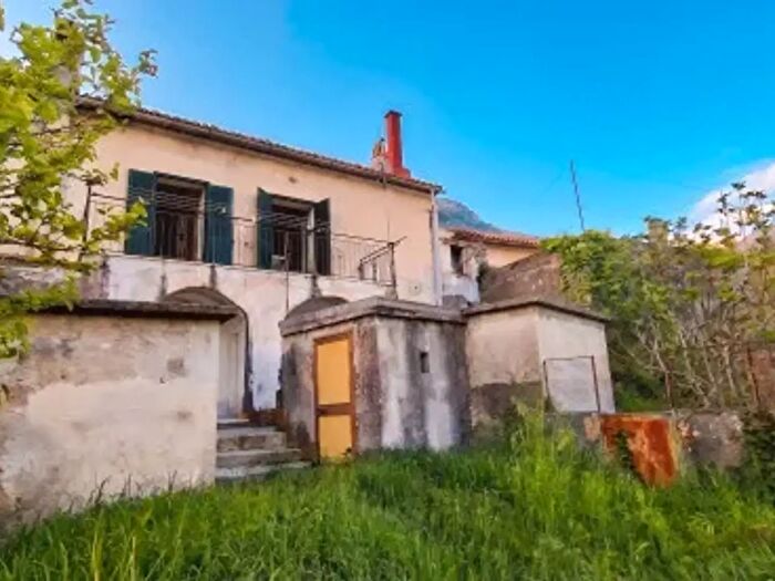 Casa con 5 locali in vendita in Contrada Brefaro, Maratea