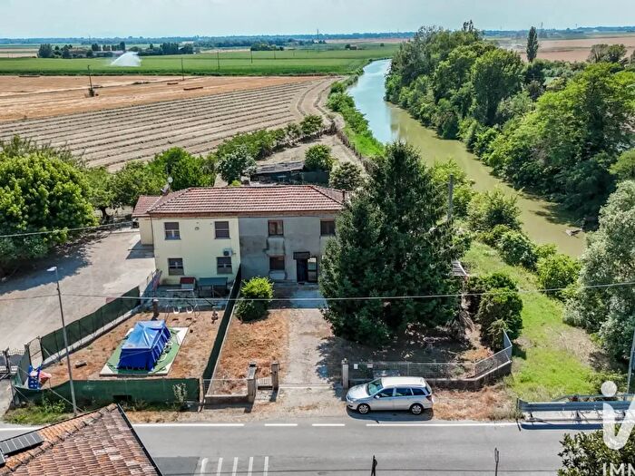 Casa con 5 locali in vendita in Via Fiorana, Argenta