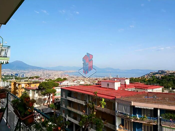 Appartamento bilocale in affitto in Viale Colli Aminei Metrò, Napoli