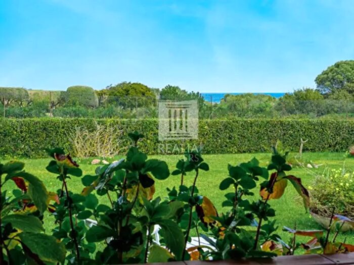 Appartamento trilocale in vendita in Via Marinella, Olbia