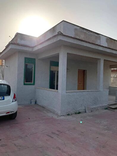 Casa quadrilocale in vendita in Via Amerigo Vespucci Carini, Carini