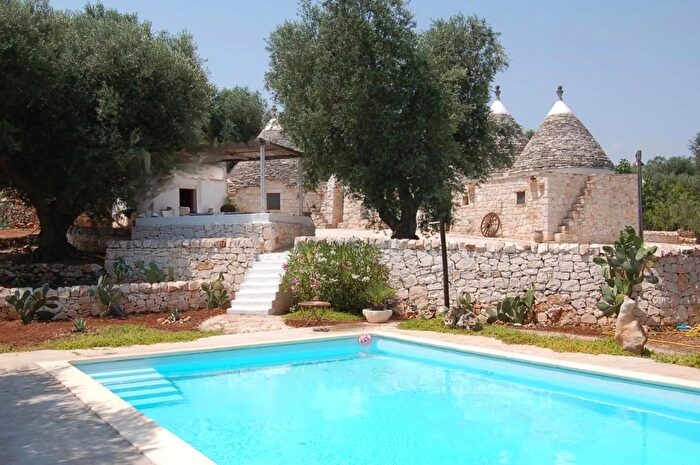 Casa con 7 locali in vendita in Ceglie Messapica