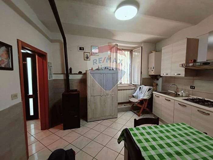 Appartamento trilocale in vendita in Via Umberto I Vico, Lanciano