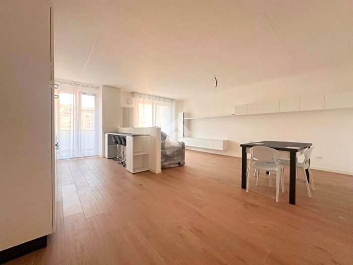 Appartamento trilocale in affitto in Viale Giuseppe Duodo, Viale Venezia Cormor, Udine