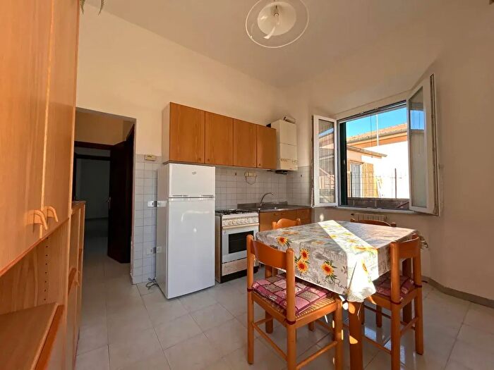 Appartamento quadrilocale in vendita in Via Isola di Caprera, Follonica