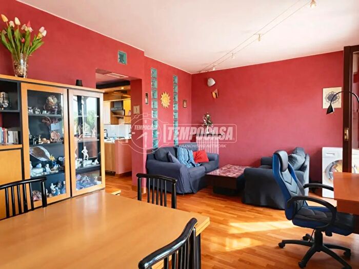 Appartamento trilocale in vendita in Quartiere Leonardo da Vinci, Vittuone