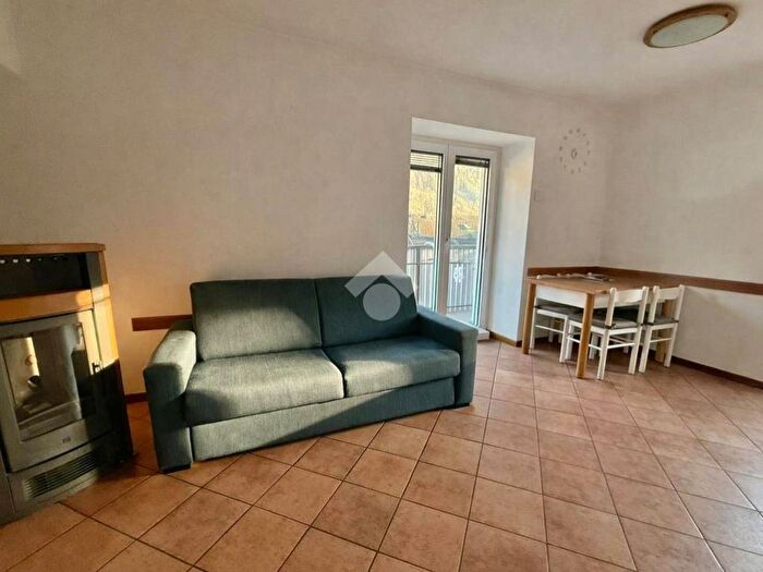 Appartamento bilocale in affitto in Via Nazionale, Centro, Temù