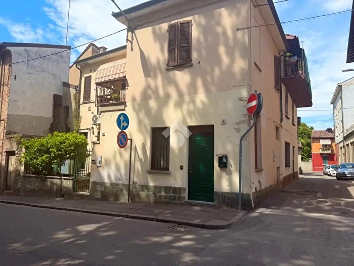 Appartamento bilocale in vendita in Via Alessandro Volta, Broni