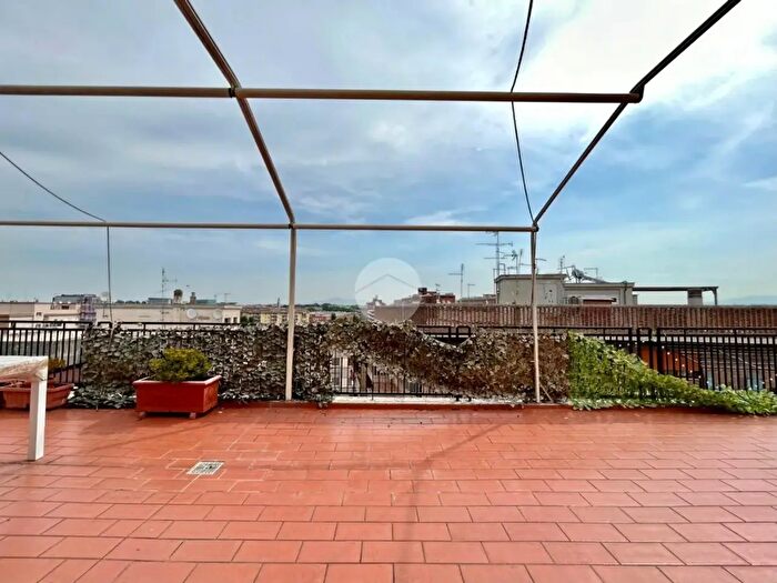 Appartamento trilocale in vendita in Via Accademia dei Virtuosi, Roma