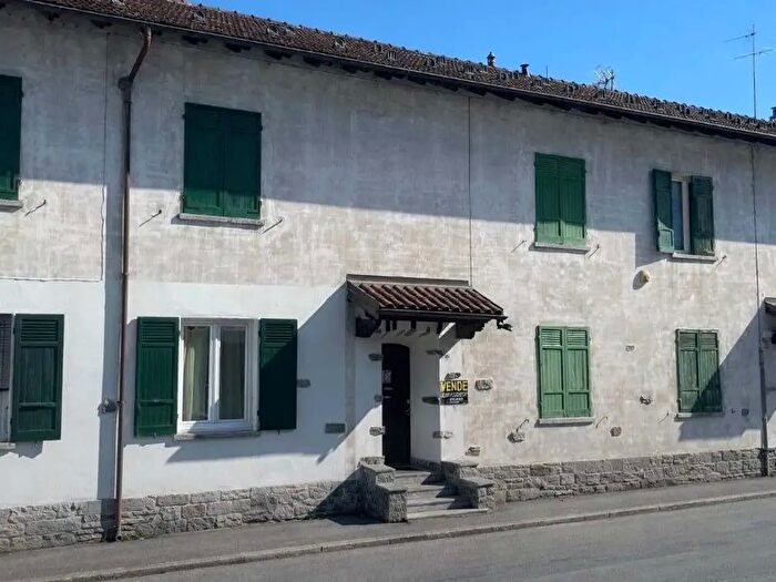 Casa quadrilocale in vendita in Via Filippo Turati, Domodossola