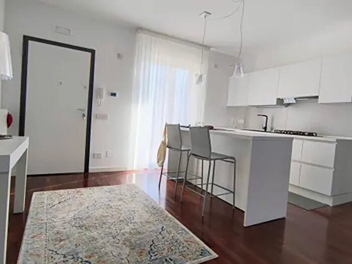 Appartamento trilocale in vendita in Via Gaetano Andria, Giffoni Valle Piana