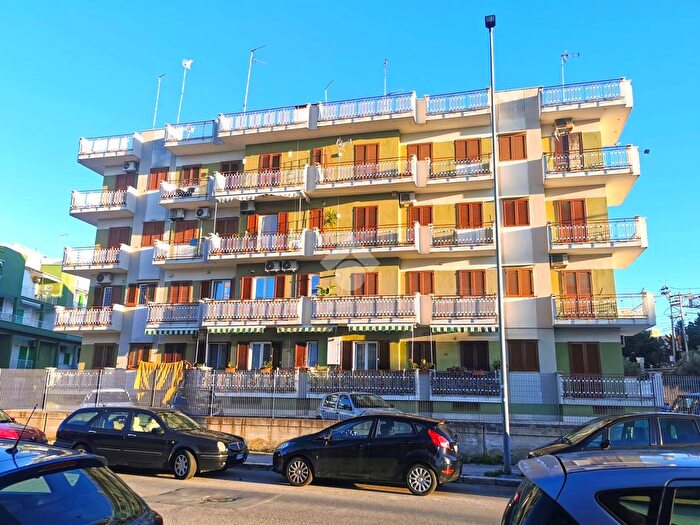 Appartamento con 5 locali in vendita in Via Poggioreale, Molfetta