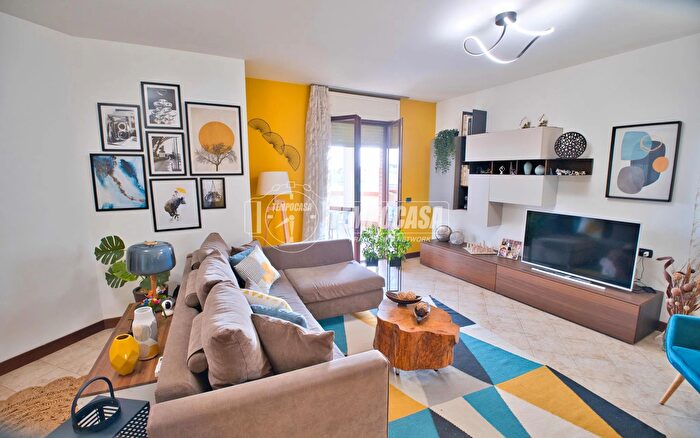 Appartamento trilocale in vendita in Novara